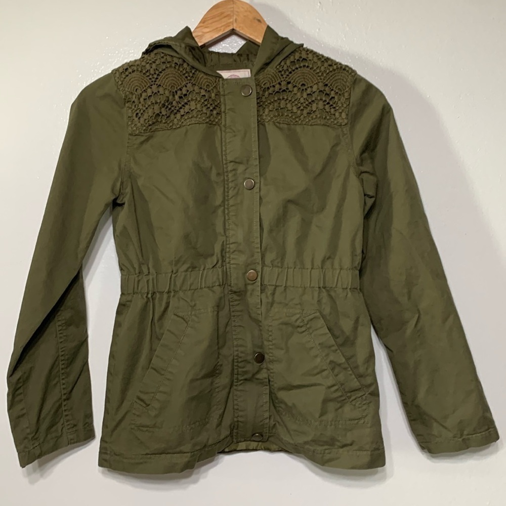 SO Kids Girls Dark Green Crochet Military Hooded Jacket Size 10/12 - Picture 1 of 5